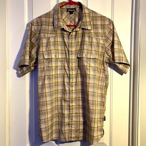PATAGONIA MENS M SHORT SLEEVE SHIRT BROWN, PINK, WHITE sz M PLAID BUTTON DOWN